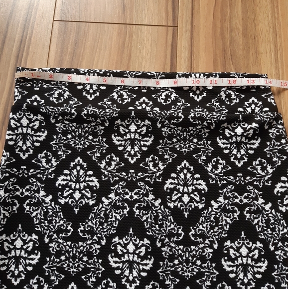 High waisted bodycon midi skirt - Picture 2 of 6